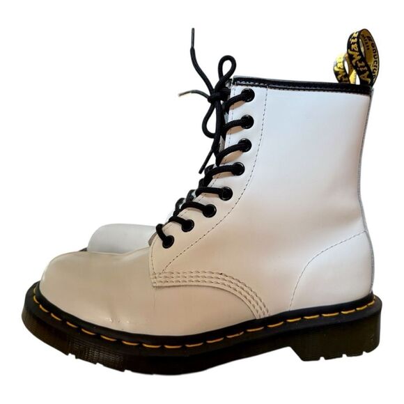 Vintage-Punk Vibes: White Dr. Martens 1460 Boots size 5 - Picture 4 of 7